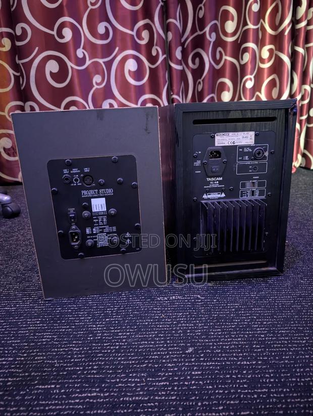 Tascam Event 8.5inh Studio Moniter · Photo 3