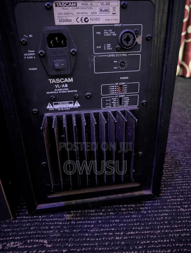 Tascam Event 8.5inh Studio Moniter · Photo 8