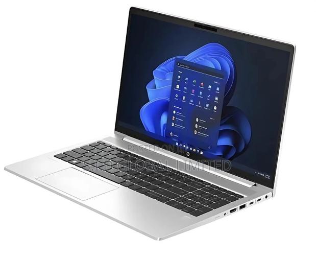 New Laptop HP Probook 450 8GB Intel Core i5 SSD 512GB · Photo 3
