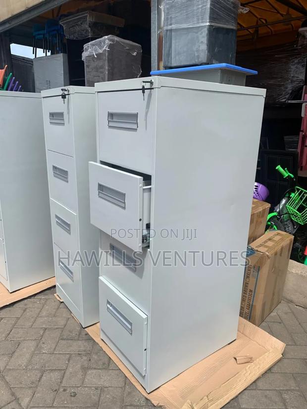 Quality Four Drawer Cabinet · Photo 1
