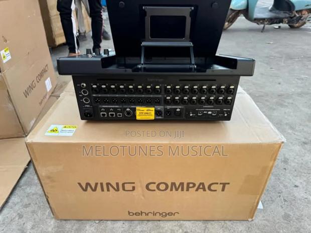 Behringer Wing Compact 48-Channel Digital Mixer. · Photo 3