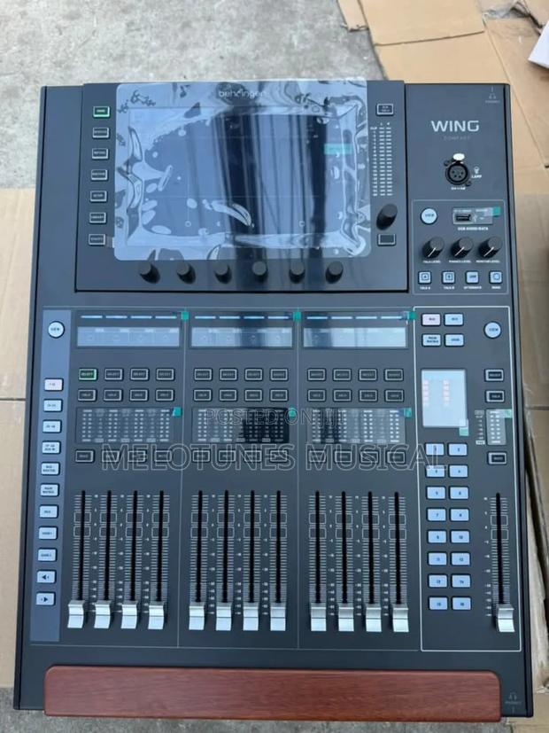 Behringer Wing Compact 48-Channel Digital Mixer. · Photo 5