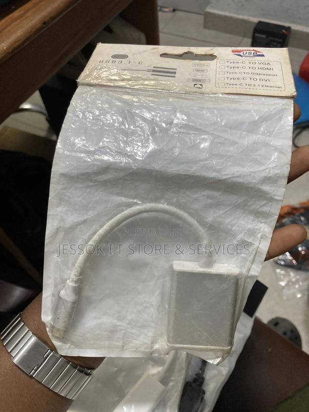 Type C to Vga Adapter · Photo 4