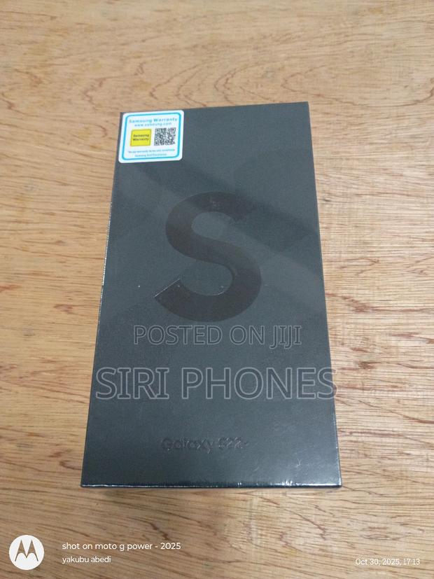 New Samsung Galaxy S22+ 5G 256 GB Purple · Photo 2