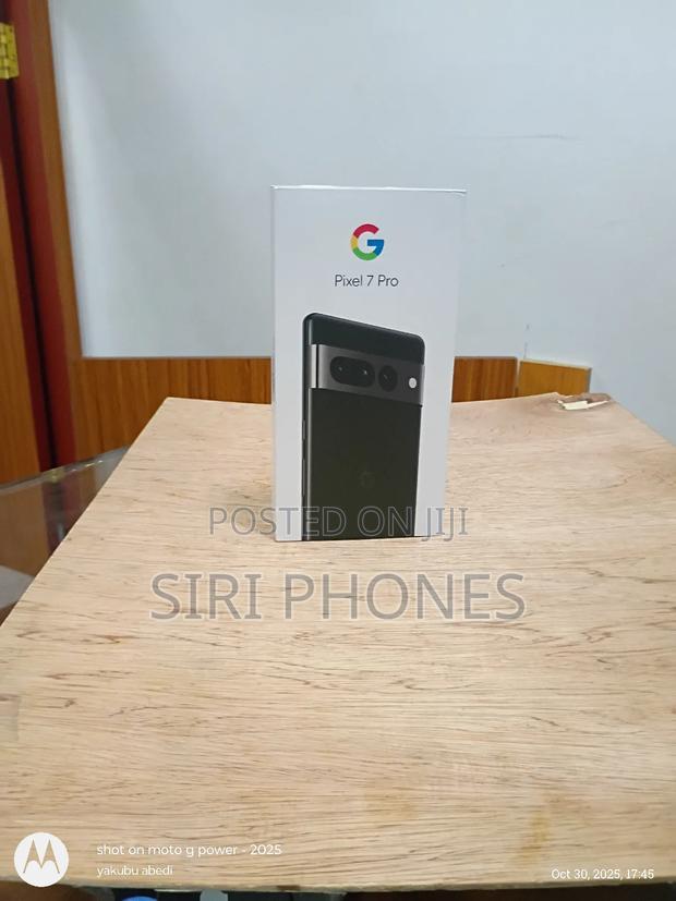 New Google Pixel 7 Pro 128 GB Black · Photo 3