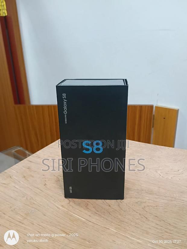 New Samsung Galaxy S8 64 GB Black · Photo 1