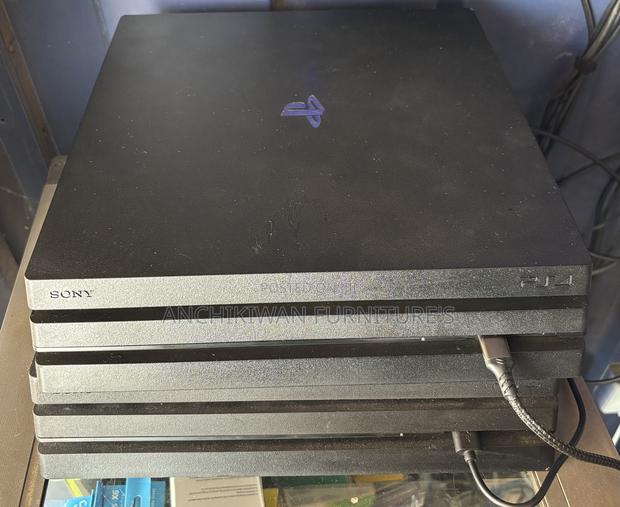 Play Station 4 Pro 1tb Loaded With Top Games( Payment After Delivery) · Photo 2