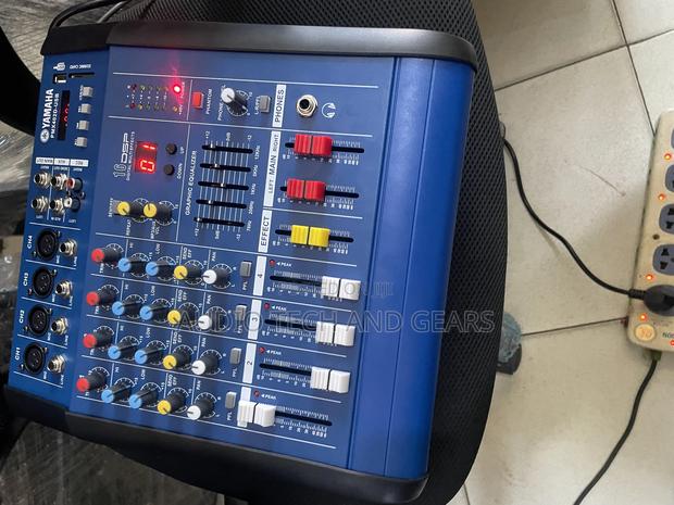 Yamaha Pmx402d 4 Channel Powered Mixer With Digital Effects · Photo 2