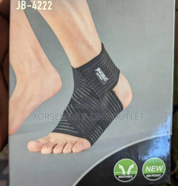 Jb-4222 Ankle Brace · Photo 1