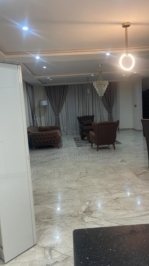 Furnished 3bdrm Duplex in Oyarifa for rent · Photo 2
