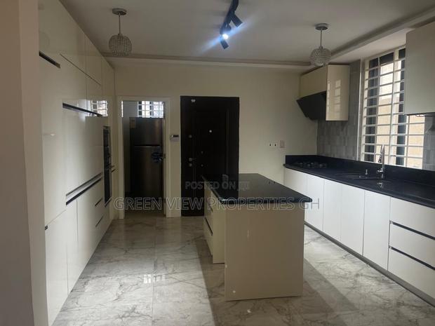 Furnished 3bdrm Duplex in Oyarifa for rent · Photo 7