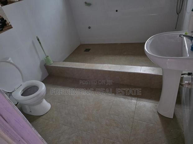 4bdrm House in Fredimens Real, Atwima Kwanwoma for sale · Photo 6