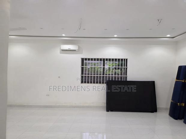 4bdrm House in Fredimens Real, Atwima Kwanwoma for sale · Photo 8