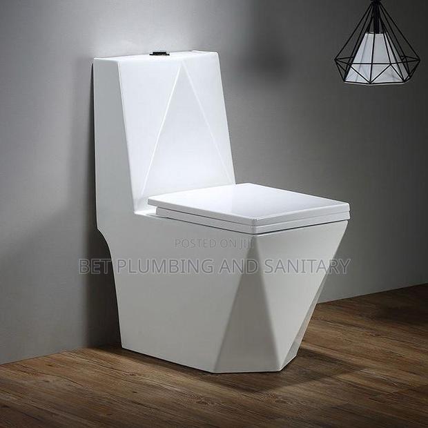 Imported Diamond Water Closet_combine Slow Close Wc · Photo 1
