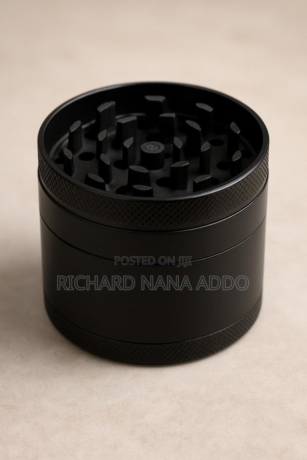 Big Herb Grinder · Photo 3