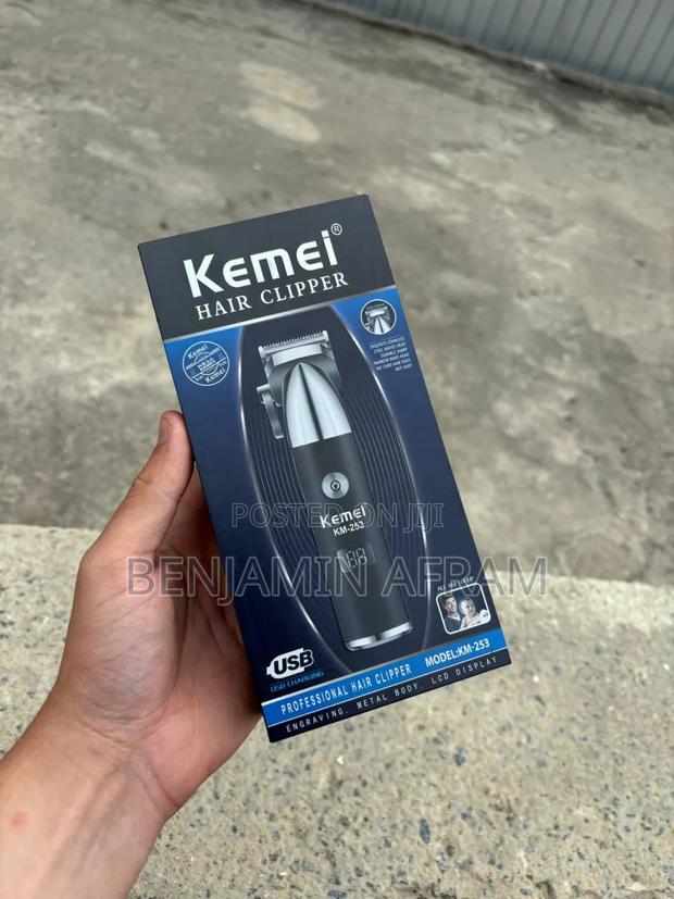 Adjustable Knife Head Cordless Hair Clippers Km-235 · Photo 3