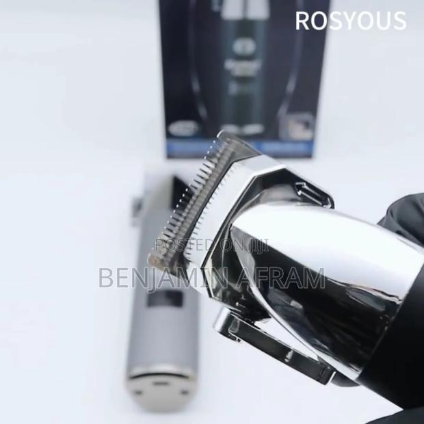 Double Speed Rechargeable Hair Clippers Km-235 · Photo 4