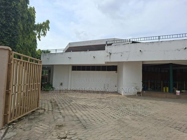 A Church Hall With Offices at Kumasi Amakom · Photo 2