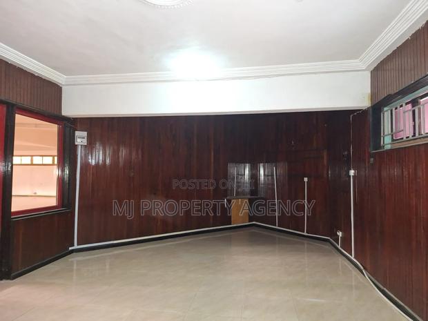 A Church Hall With Offices at Kumasi Amakom · Photo 5