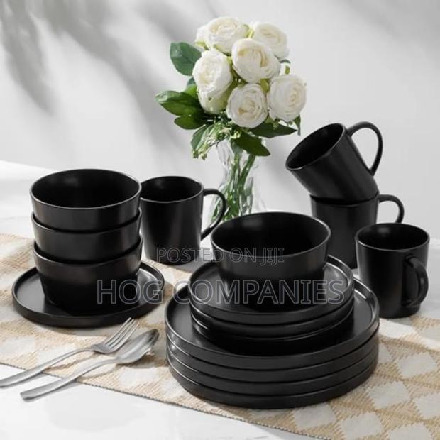16 PCS Dinner Set · Photo 1