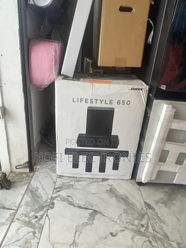 Bose Lifestyle 650 Signature Sound Package · Photo 1