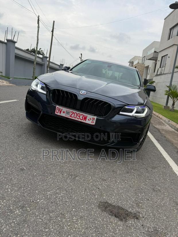 BMW 5 Series 2015 Blue · Photo 2