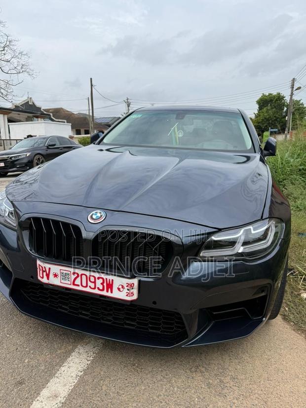 BMW 5 Series 2015 Blue · Photo 4