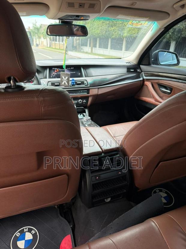BMW 5 Series 2015 Blue · Photo 8