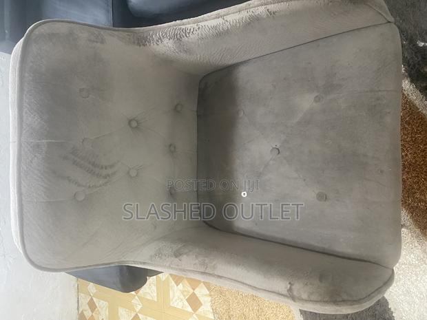 Quality Chairs for Sale · Photo 2