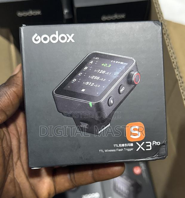 Godox X3pro S Touchscreen TTL Wireless Flash Trigger for Sony · Photo 2