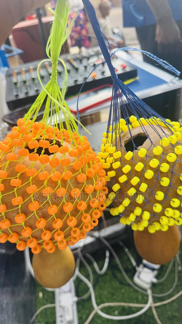 Local Maracas Small Size · Photo 1