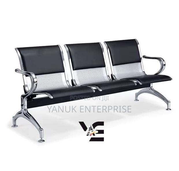 3 in 1 Leather Airport or Waiting Chair · Photo 1