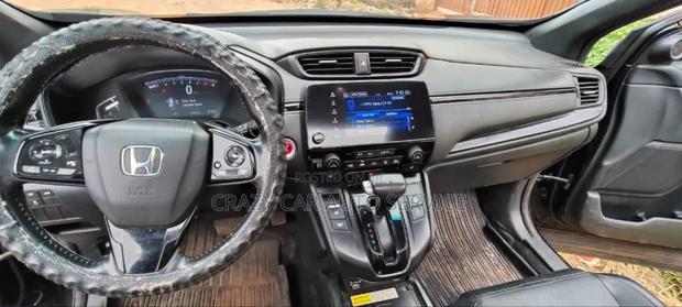 Honda CR-V 2020 Black · Photo 2