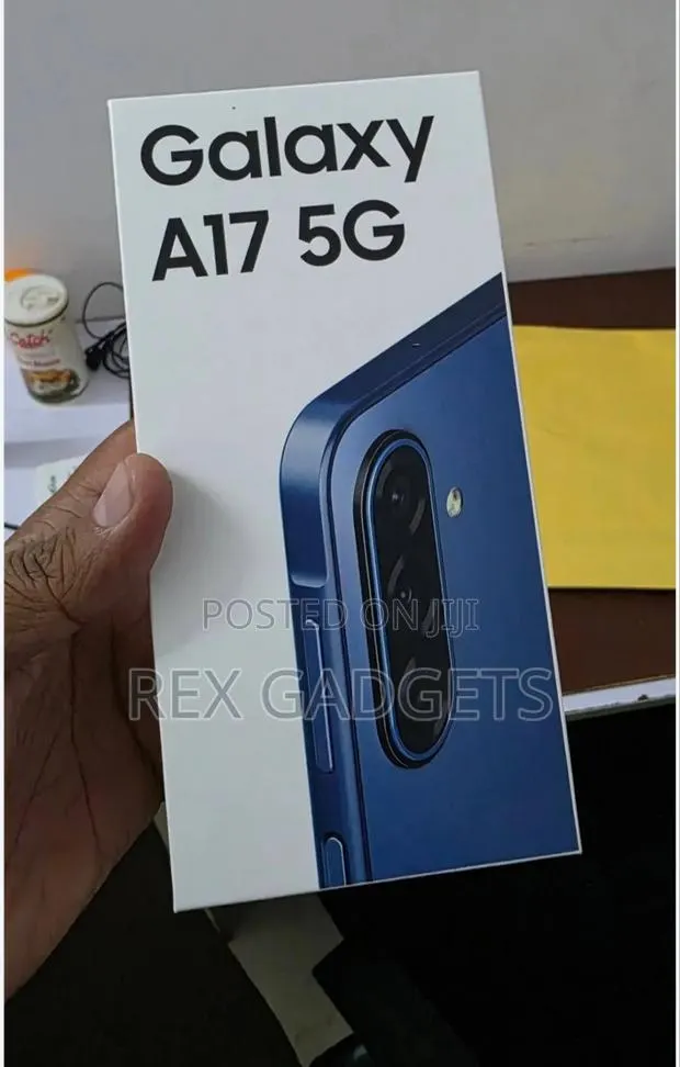 New Samsung Galaxy A17 5G 256 GB Blue · Photo 1