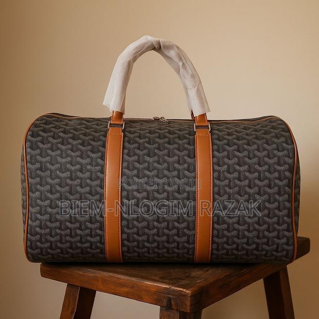 High Quality Traveling Bags Available in Stock · Photo 2