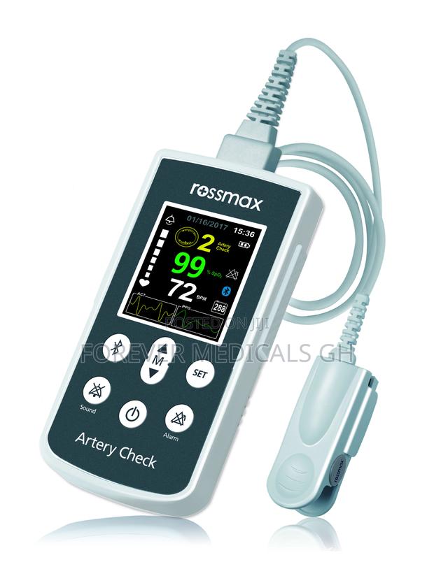 Pulse Oximeter (Rossmax) · Photo 1