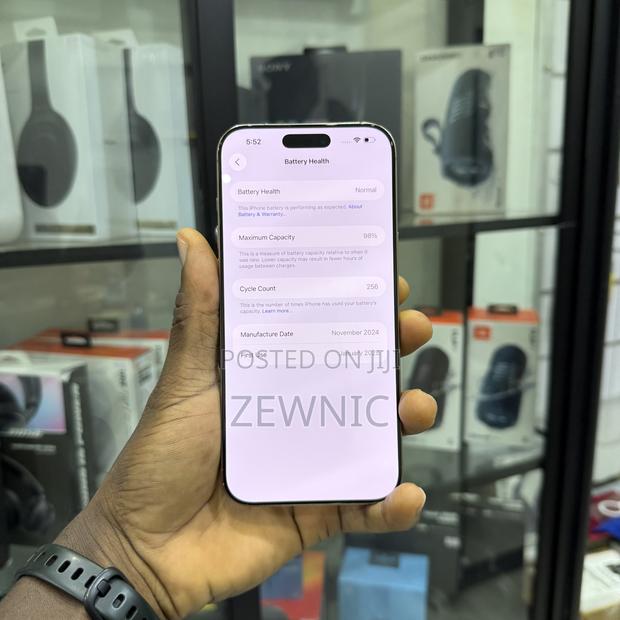 Apple iPhone 16 Pro Max 512 GB · Photo 6