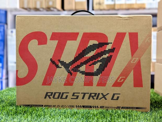 New Laptop Asus ROG Strix G16 G614 16GB Intel Core i7 SSD 1T · Photo 5