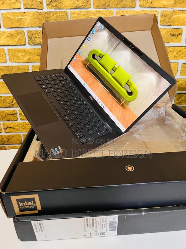 New Laptop Dell Latitude 7430 32GB Intel Core i7 SSD 512GB · Photo 3