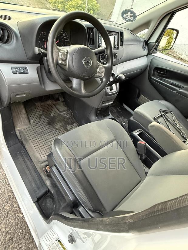 Nissan NV200 2016 White · Photo 4