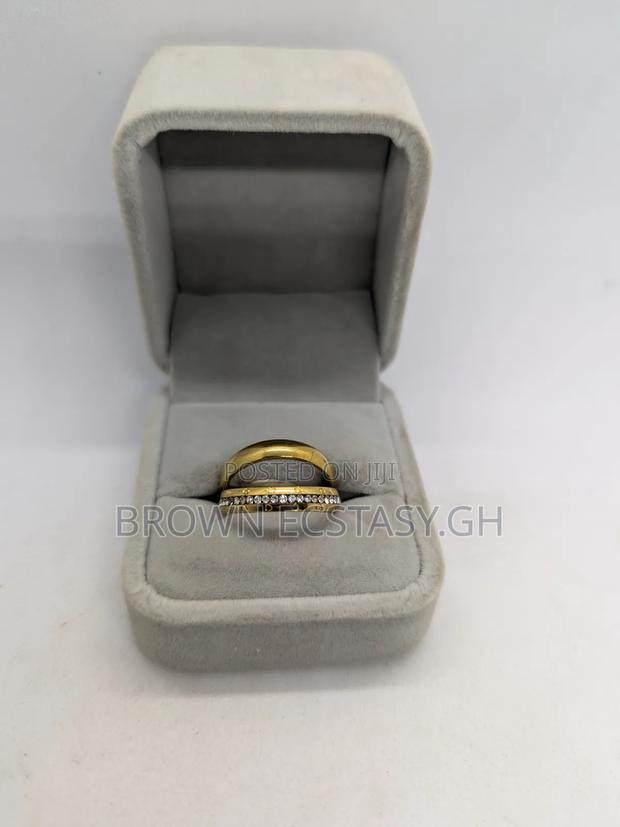 Round 2 Piece Wedding Rings (Swipe For More) · Photo 3