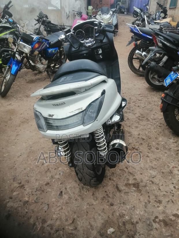 Max-S 2020 White · Photo 3