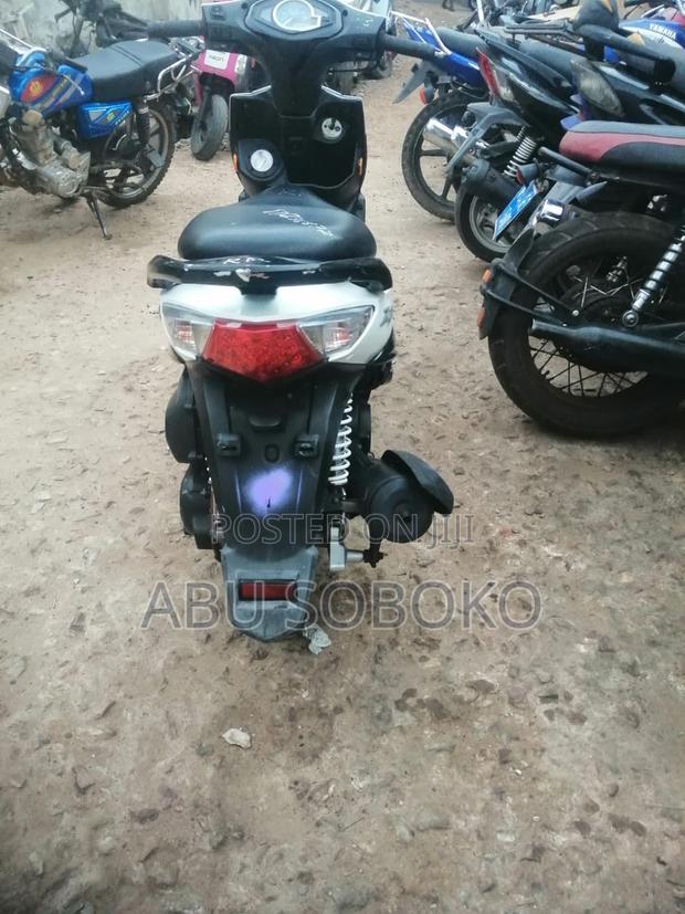 Max-S 2020 White · Photo 2
