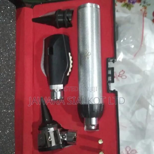 Ophthalmoscope and Otoscope Diagnostic Set · Photo 1