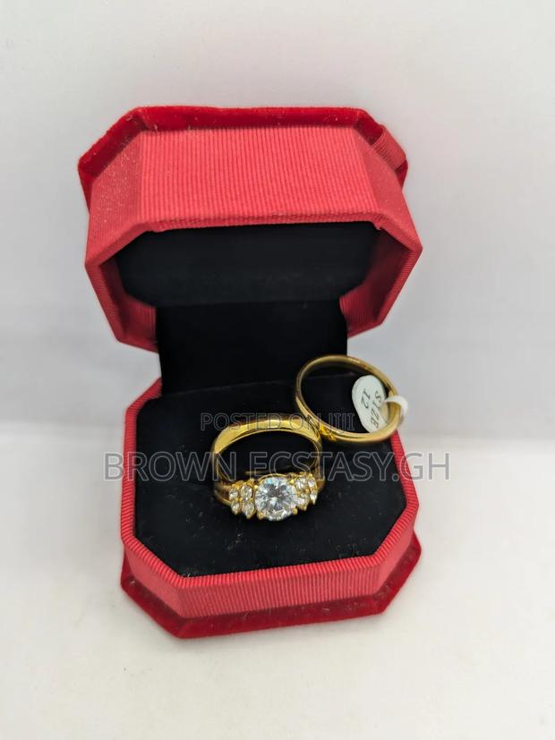 3 Pieces Round Stone Wedding Rings (Swipe) · Photo 3