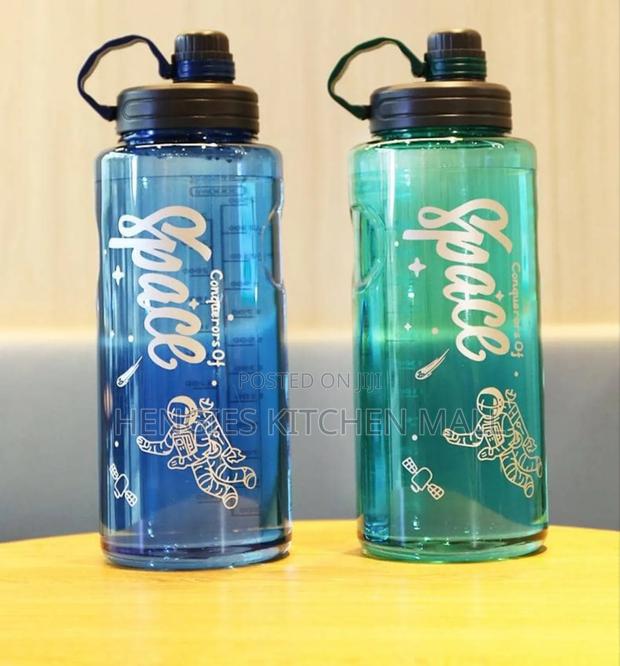 Unbreakable Water Bottle 1100ml · Photo 1