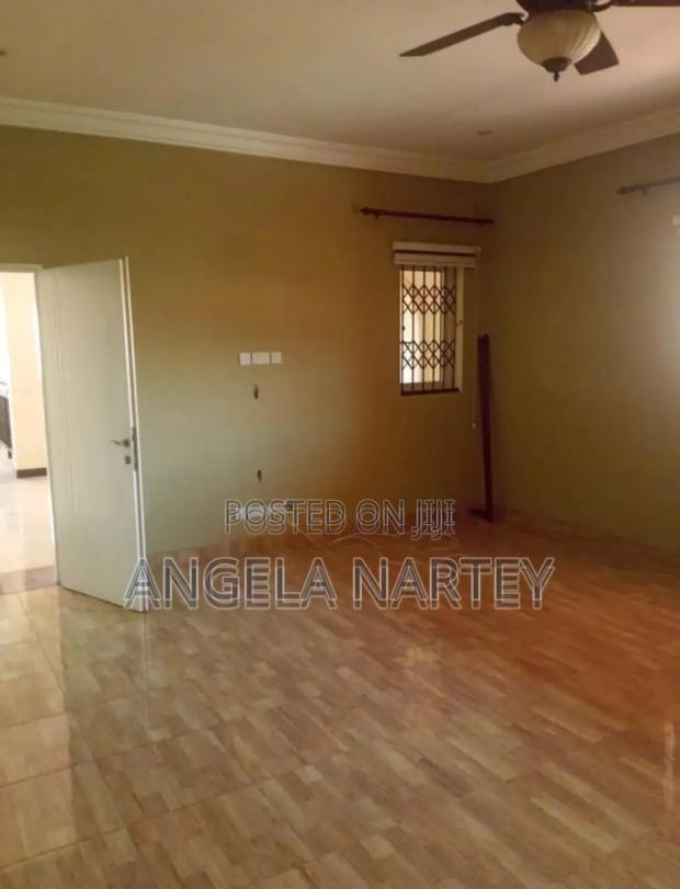 4bdrm House in Sakumono Estates for sale · Photo 7
