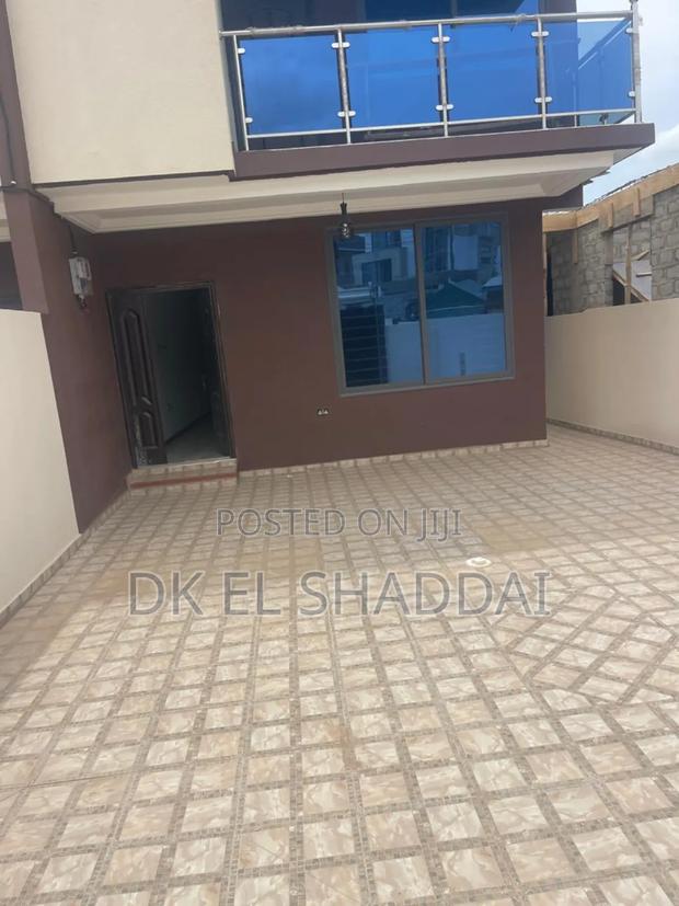 3bdrm House in Ashomang Estate for sale · Photo 2