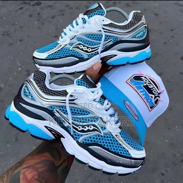 Saucony Progrid Omni 9 · Photo 4