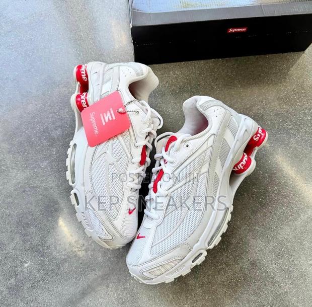 Nike X Supreme Shox Ride 2 Sp "White · Photo 2